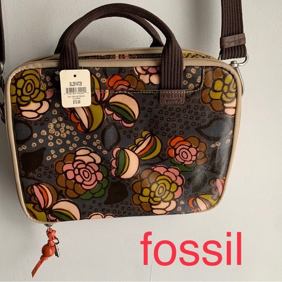 Fossil Handbags - ⭐️NEW PRICE⭐️NWT Fossil Key-Per Gray Floral Coated Canvas Bag w/handles & strap
